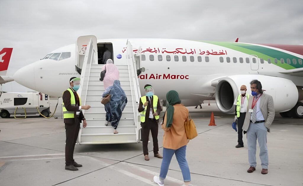 مطلوب موظفون لخدمة توجيه المسافرين وإرشادهم بمطارات المملكة